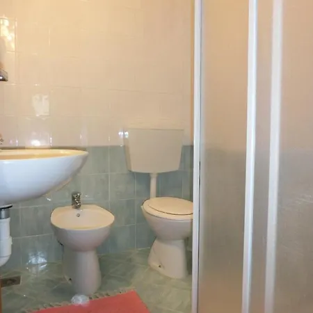 Spacious And Bright Flat Near The - Beahost Διαμέρισμα Μπιμπιόνε